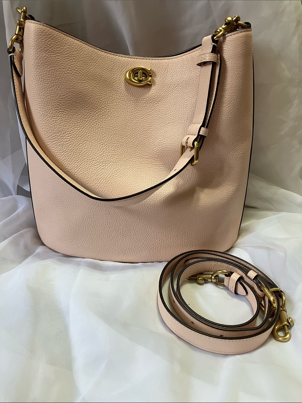 Willow Soft Bucket Bag - Picture 3 of 16